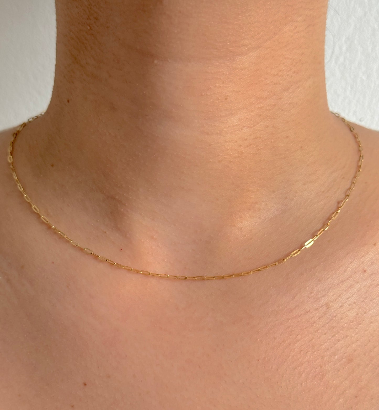 9ct Yellow Gold Women 1.5mm Paperclip Chain