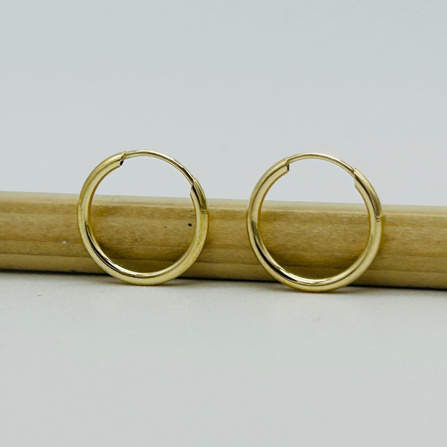 9ct Yellow Gold 1.5mm Classic Round Sleeper Earring